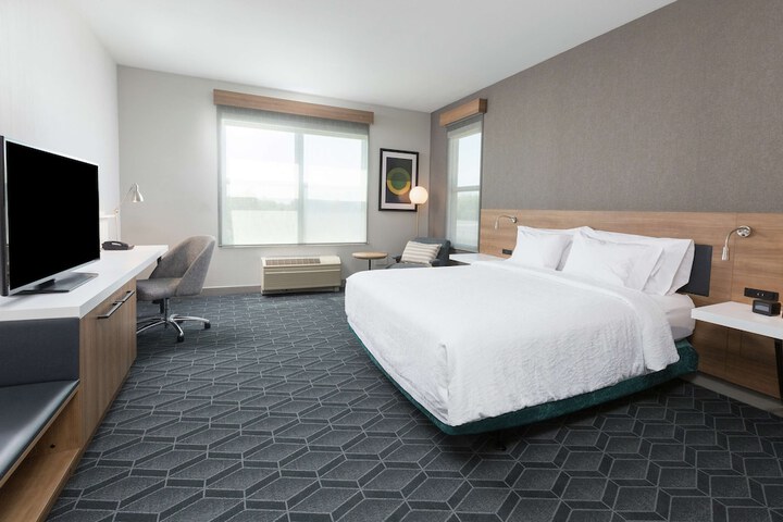 Room 16 of 32