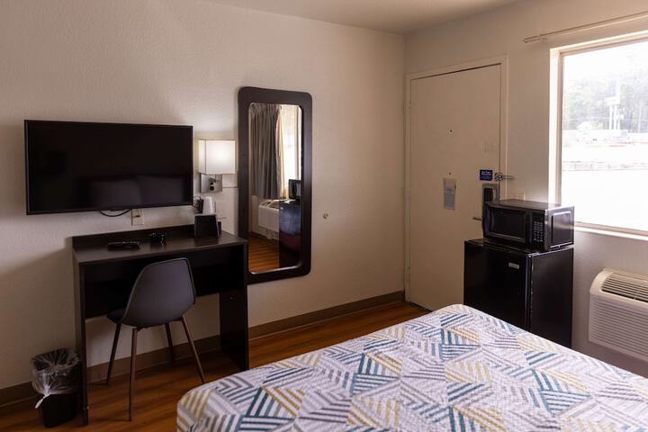 Room 14 of 29