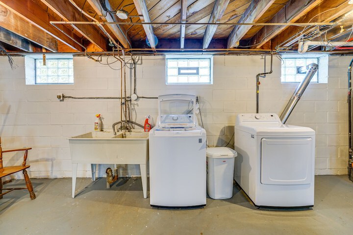 Wyandotte Vacation Rental Apartment Near Hospital!