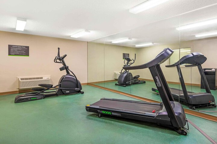 Extended Stay America Suites Ft. Lauderdale Cyp Crk NW 6th Wy