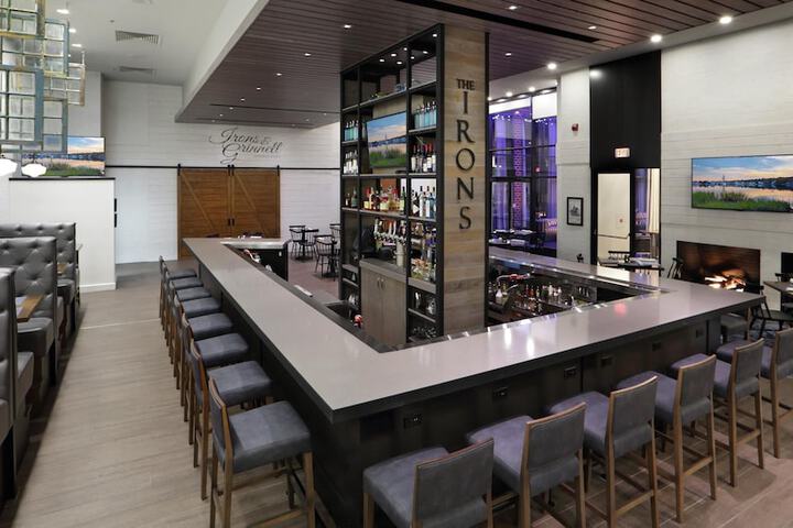 Hilton Mystic