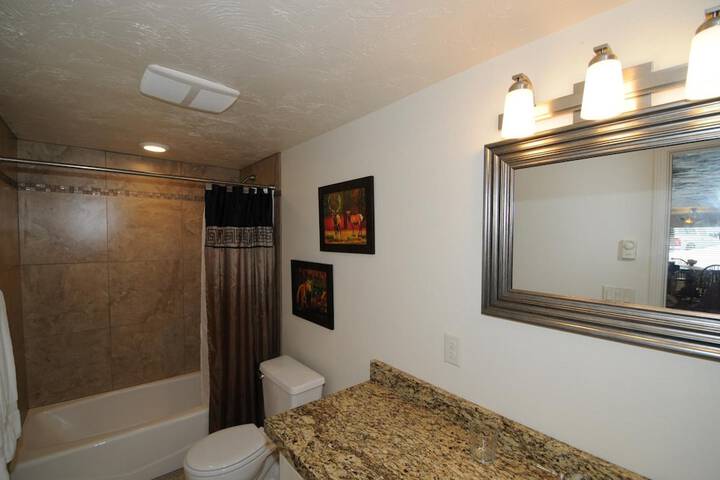 Room 21 of 37