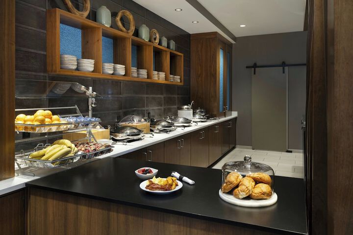 Breakfast/Coffee Service 62 of 75