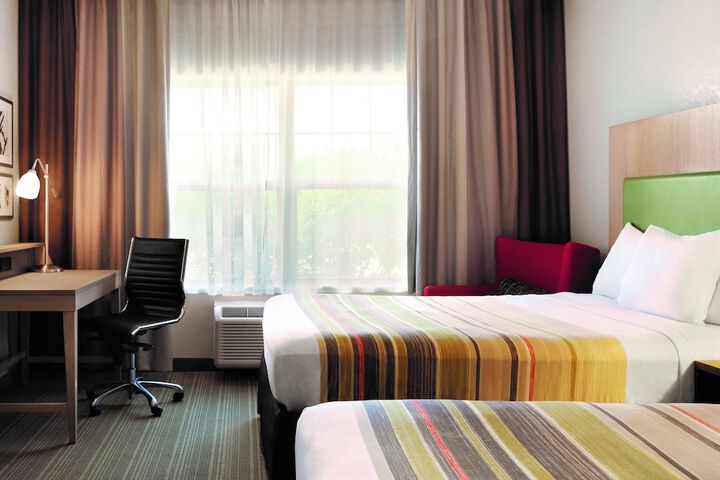 Country Inn & Suites by Radisson Madison Southwest, WI