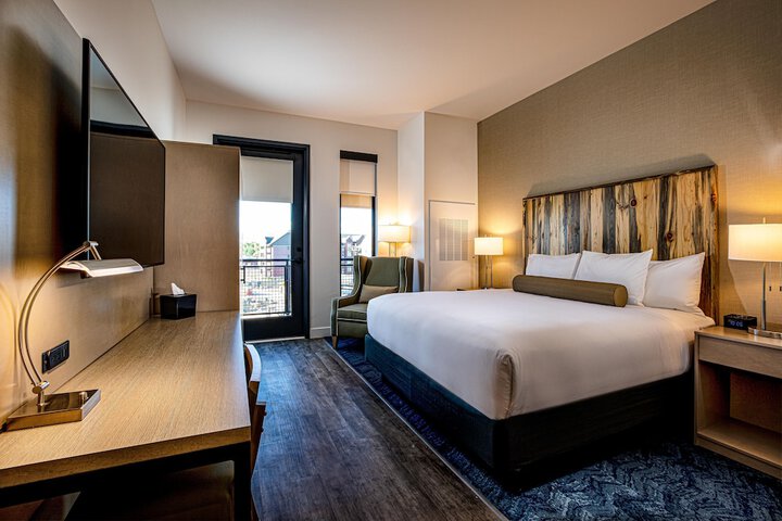 Hotel Maverick