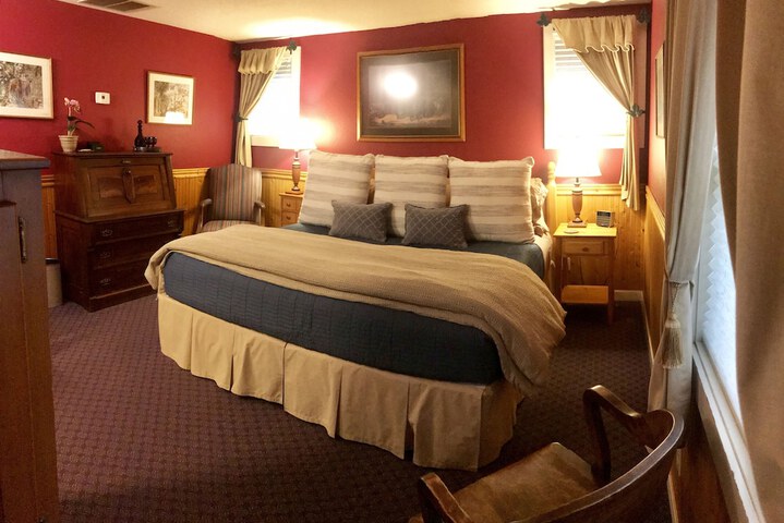 Room 38 of 79