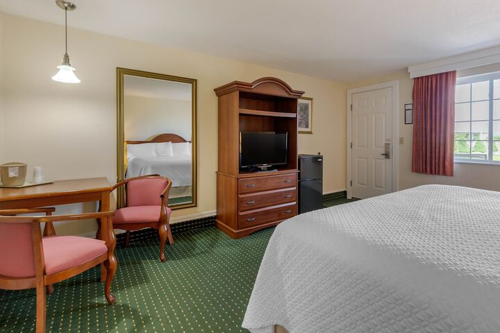 Room 12 of 53