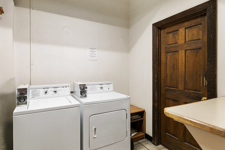 Room 48 of 59