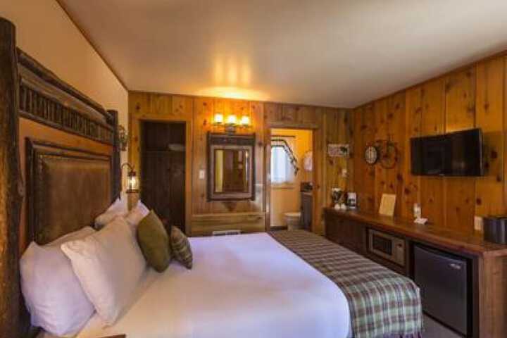 Cedar Glen Lodge
