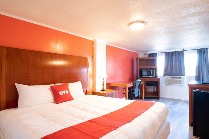 Room 14 of 24