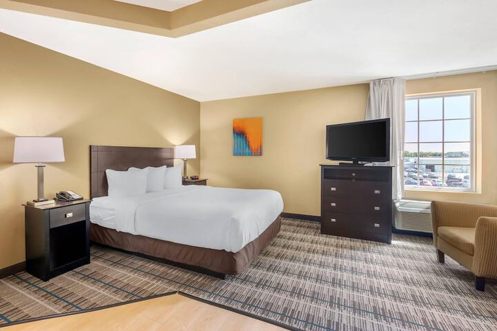 MainStay Suites Jacksonville near Camp Lejeune
