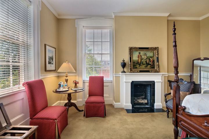 Room 78 of 170