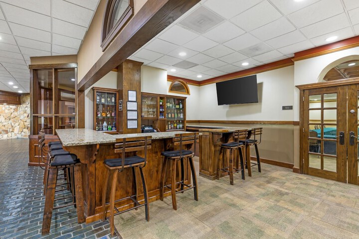 Best Western Plus Wooster Hotel & Conference Center