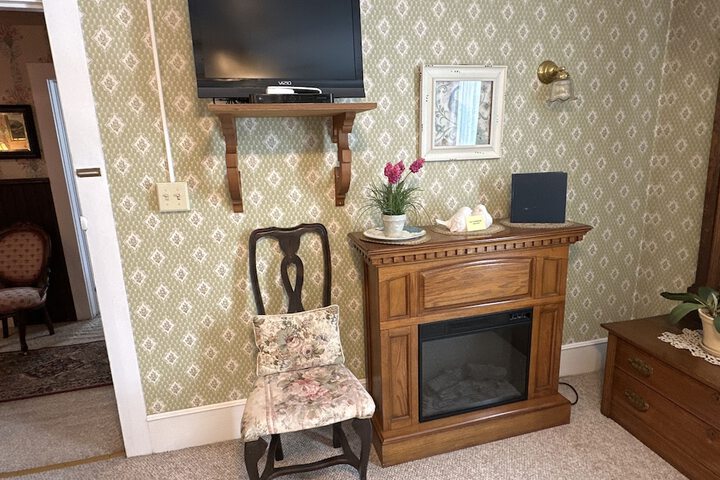 Room 43 of 74