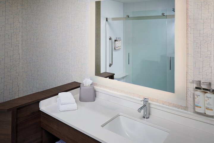 Holiday Inn Express Niagara-On-The-Lake by IHG