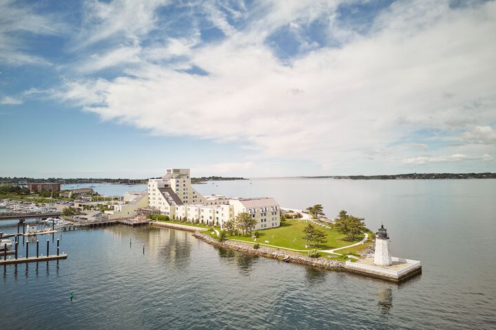 Newport Harbor Island Resort