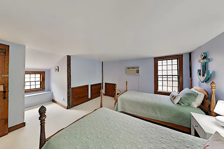 Timeless Cape Near Cold Storage Beach 4 Bedroom Home