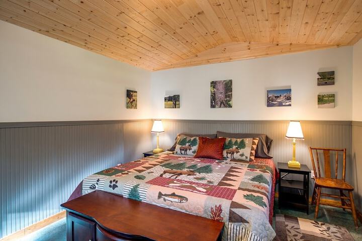72MF - Rustic - Pets Ok - Sleeps 2