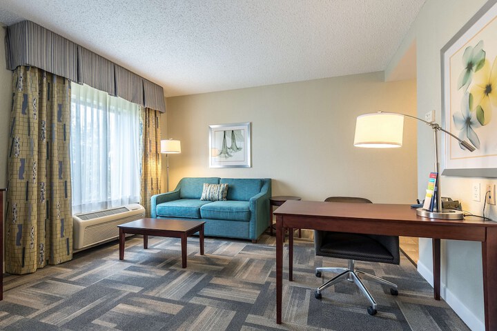 Room 21 of 48