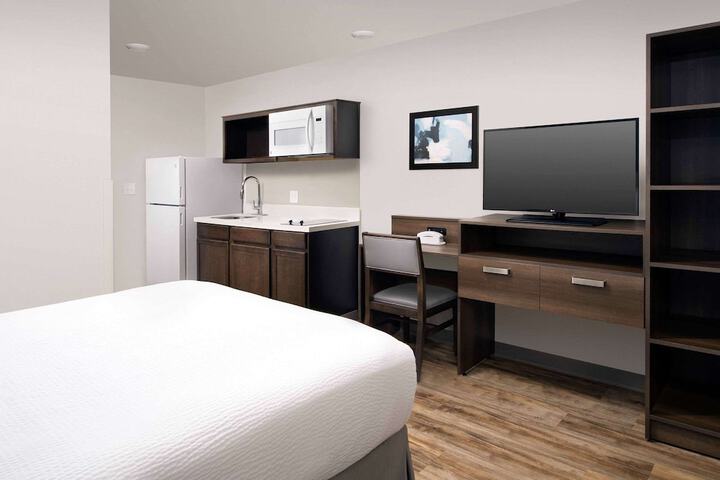 Room 18 of 25