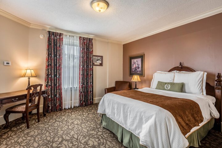 Hotel Bothwell Sedalia Central District an Ascend Collection Hotel