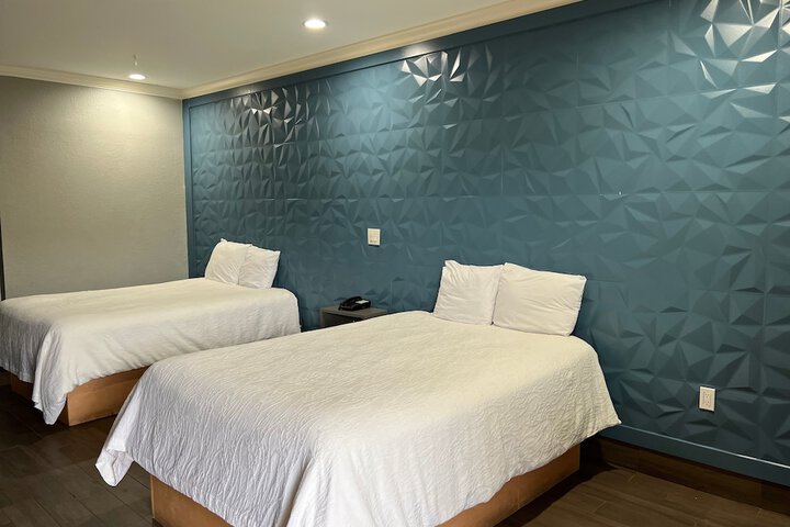 Room 17 of 23