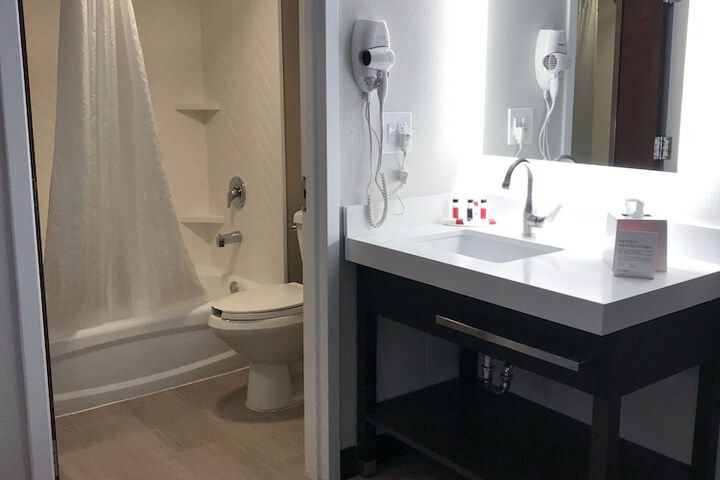 Ramada by Wyndham Suites Orlando Airport