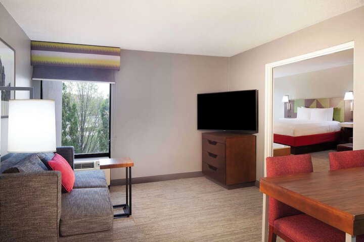 Room 21 of 28