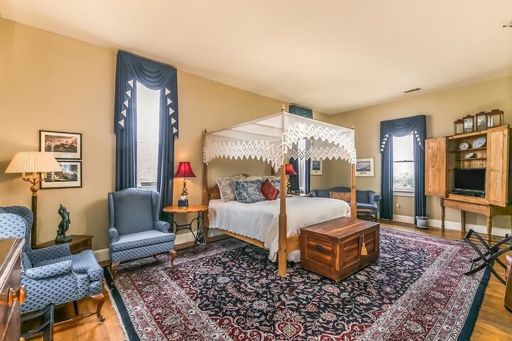 Room 21 of 46