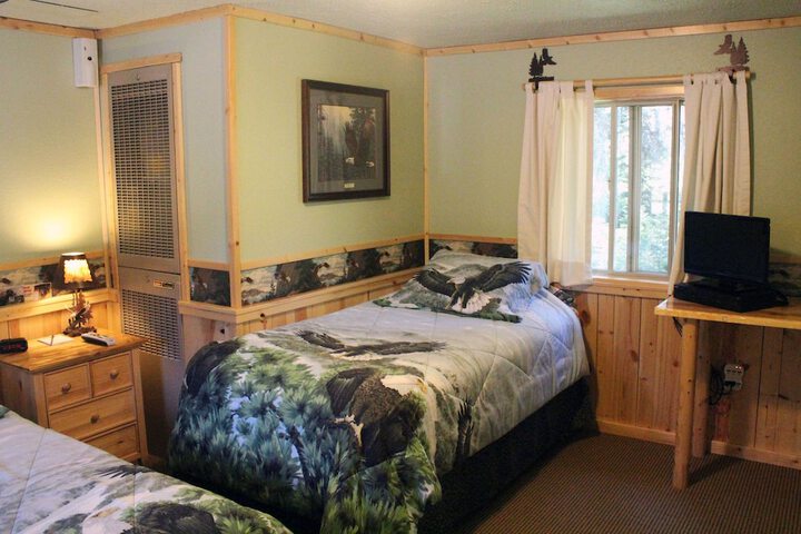 Room 33 of 60