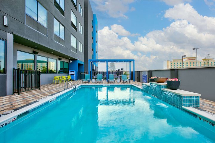 Pool 5 of 30
