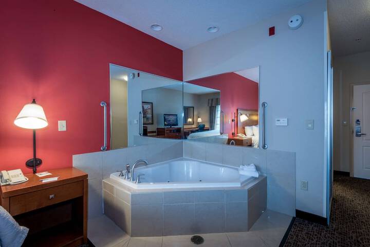 Room 13 of 29