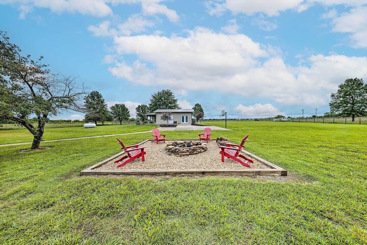 Waterfront Missouri Escape w / Private Pond & Dock!