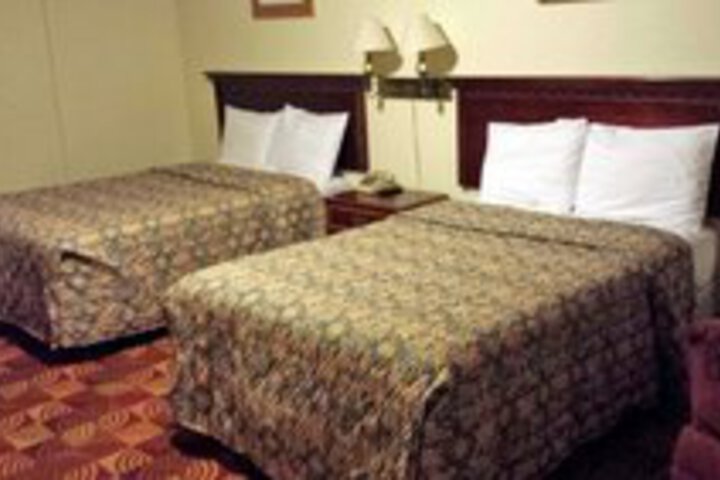 Room 15 of 28