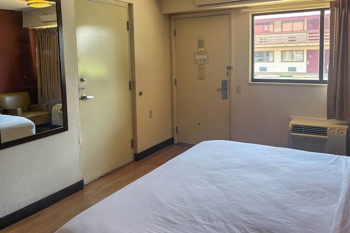 Motel 6 Atlanta Smyrna / Ballpark