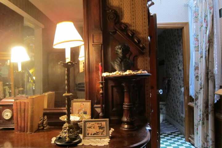 Room 31 of 44