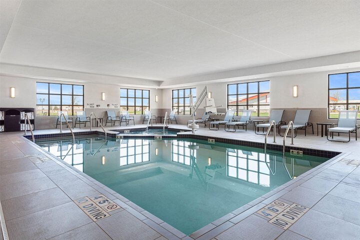 Best Western Plus New Richmond Inn & Suites