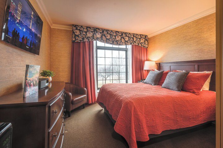 Red Coach Inn