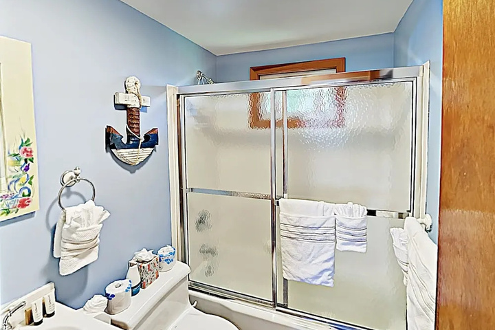 55 West Dennis - 3 Br Home