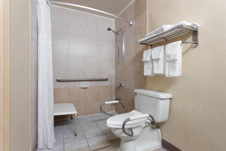 Super 8 by Wyndham Columbus