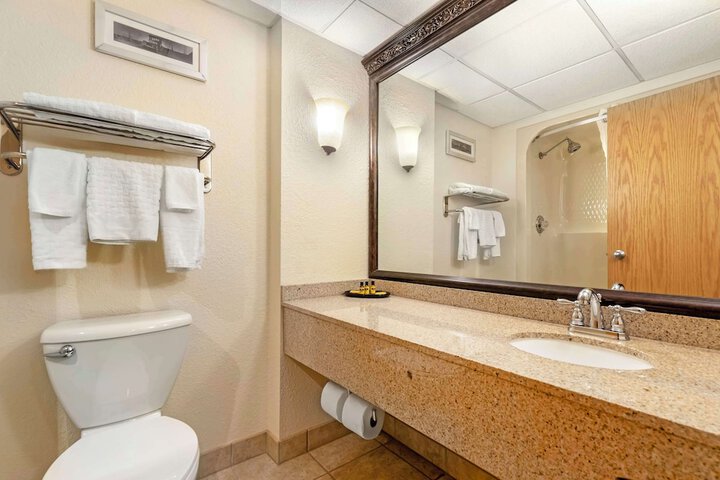 Room 44 of 67