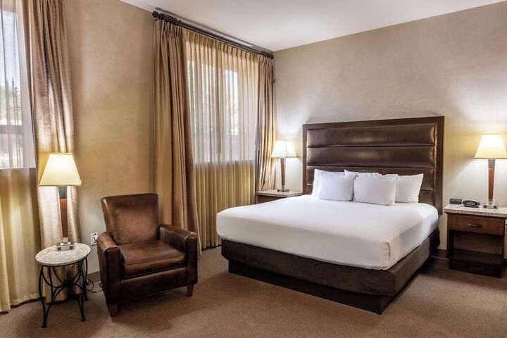 Room 52 of 110