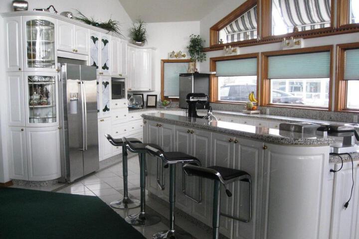 Rolling Hills Country Resort Bed and Breakfast
