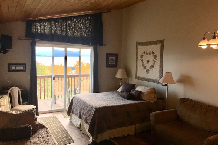 Room 43 of 79