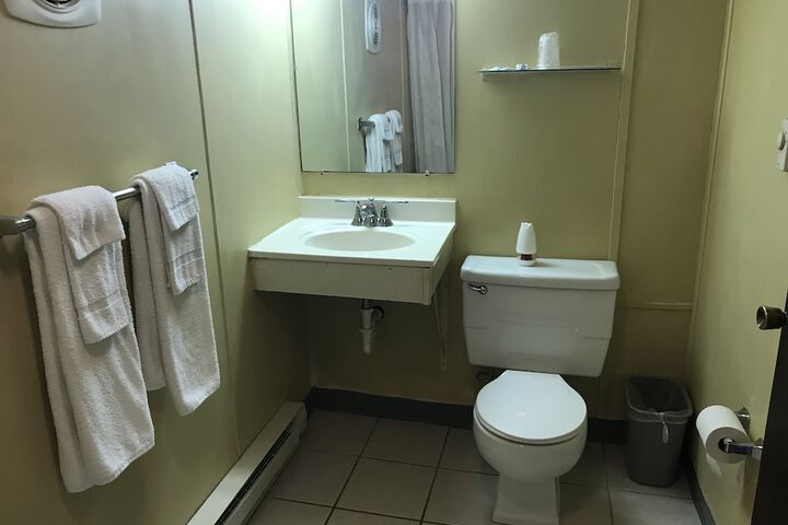 Room 9 of 22