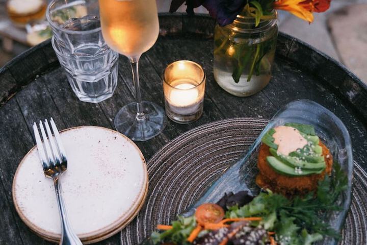 Dining 100 of 127