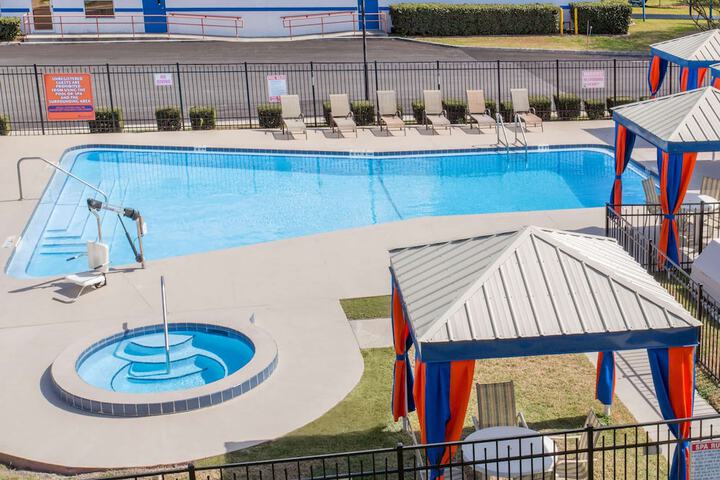 Pool 4 of 52