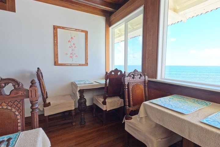 Hilo Bay Oceanfront B & B