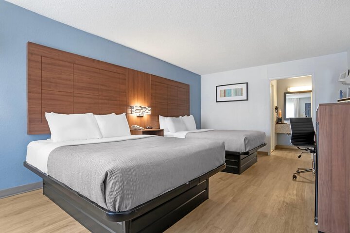 Quality Inn & Suites near Lake Eufaula