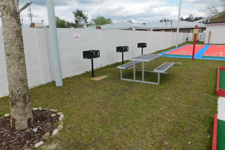 Property Grounds 30 of 30